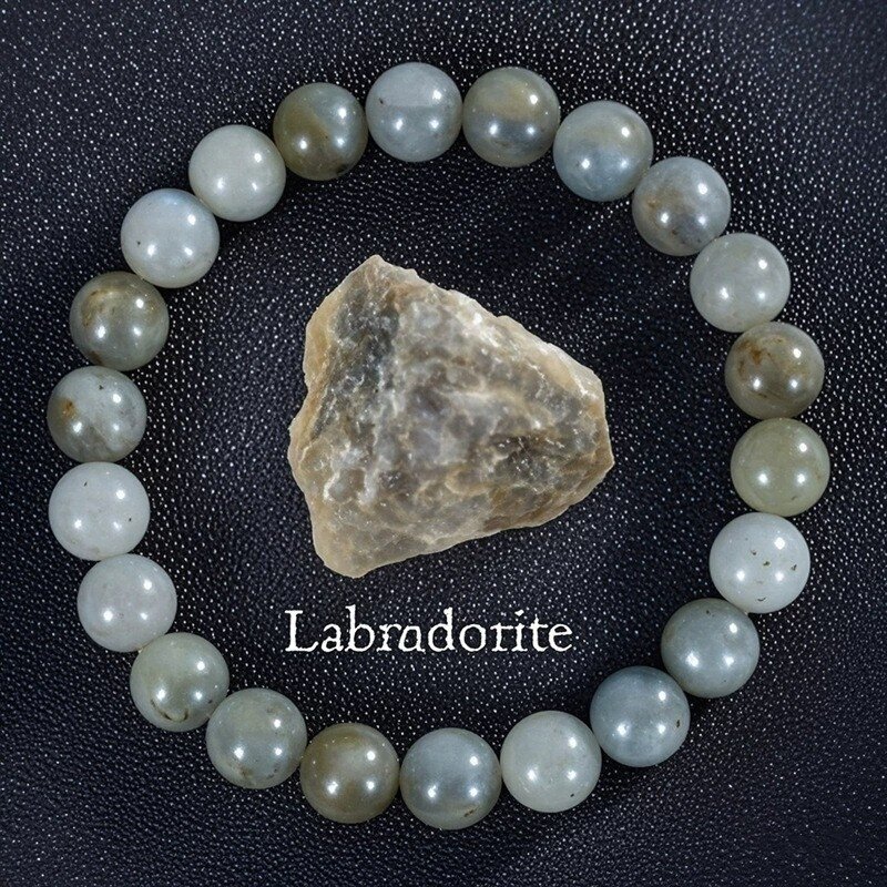Naturalaus akmens apyrankė labdradorite Naturalaus akmens apyrankė labdradorite