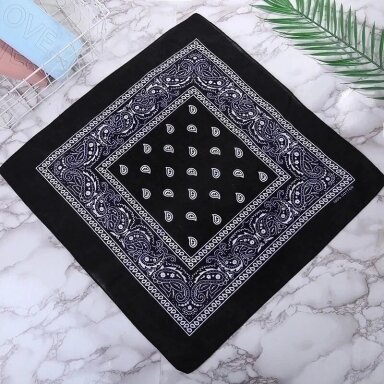 Bandana juoda